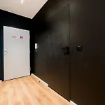 شقة Posnania Chic With Garden By Bookinghost بوزنان