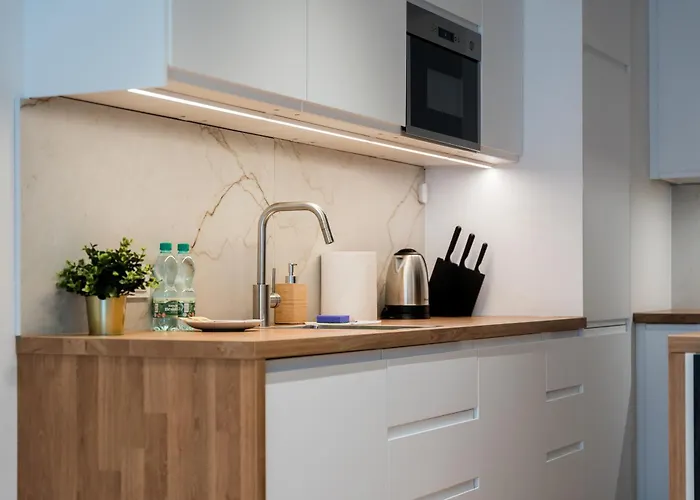 Posnania Chic With Garden By Bookinghost *