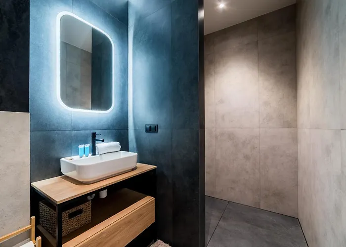 Posnania Chic With Garden By Bookinghost Apartment *