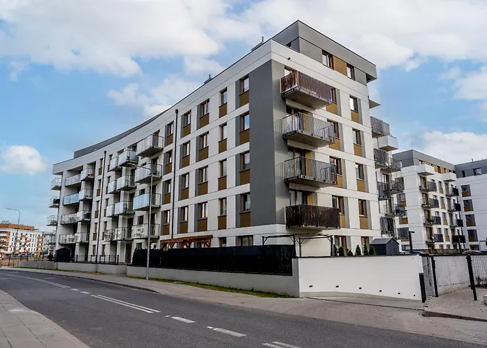 Apartment Posnania Chic With Garden By Bookinghost